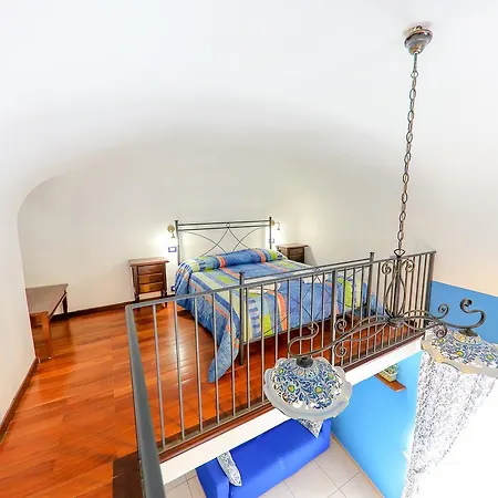 Madonie Holidays شقة *