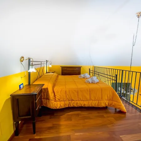 Madonie Holidays شقة *