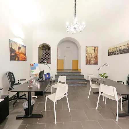 Madonie Holidays شقة تْشيفالو